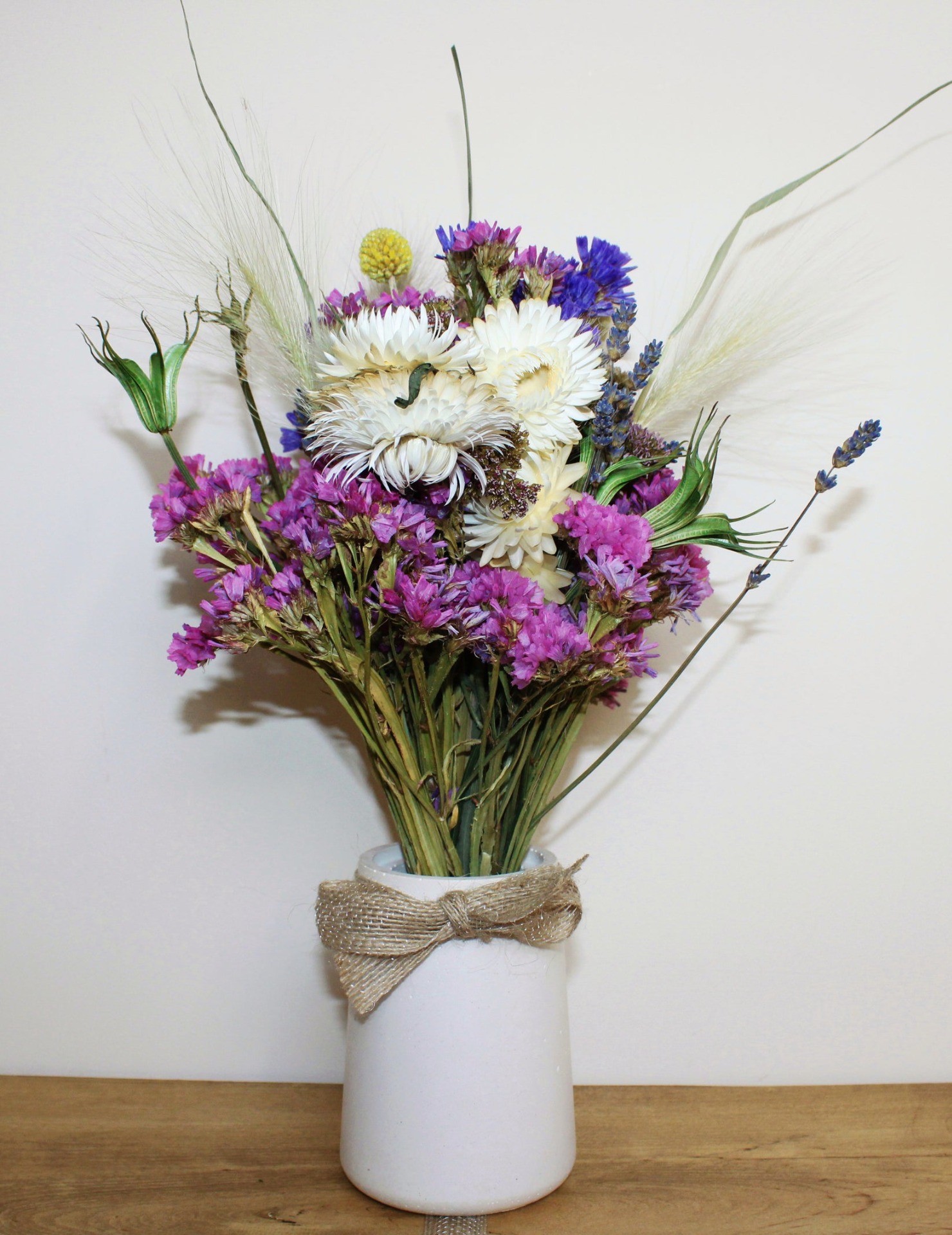 Dry flower bouquets